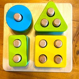 Sort & Stack Peg Puzzle 🧩 LOVEVERY